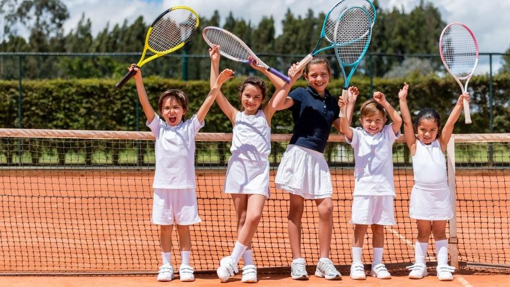 Photo promo site joeur au tennis